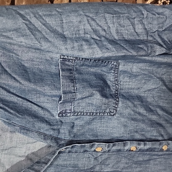 J.JIll Denim Ombre Oversized Button Up sz M - Picture 5 of 8